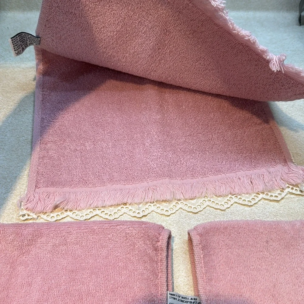 3 Vintage Pink Lustre Fieldcrest hand towels